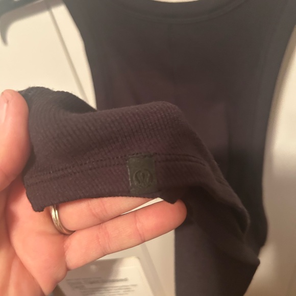 NWT Lululemon hold tight crop tank size 6 - Picture 9 of 9